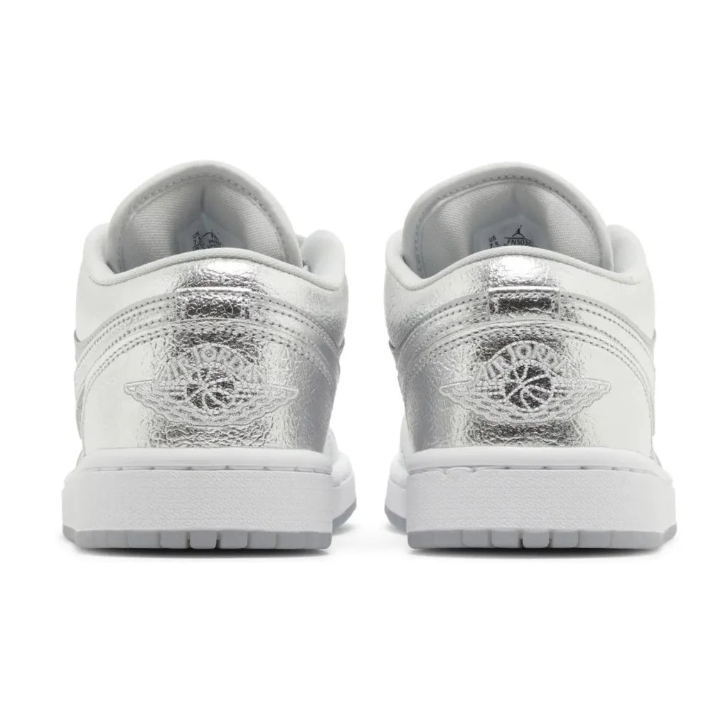 Jordan 1 Low SE Metallic Silver