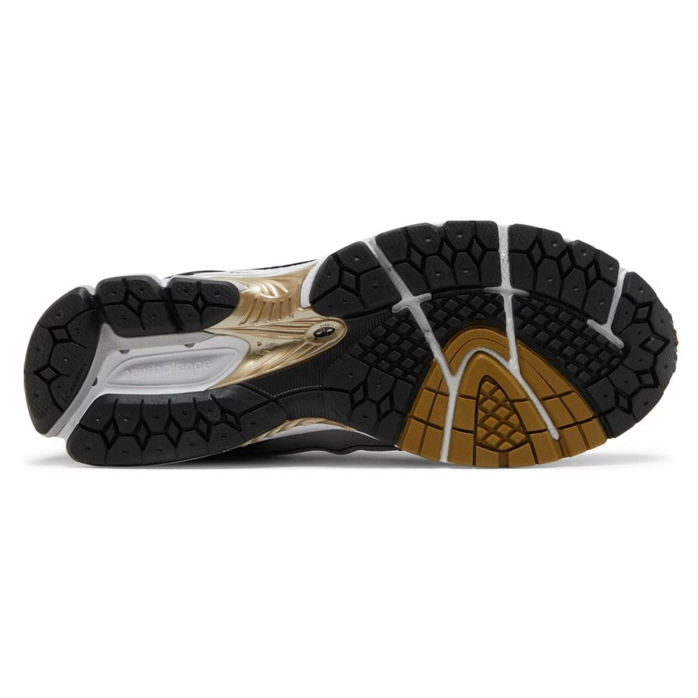 New Balance 1906R White Metallic Gold