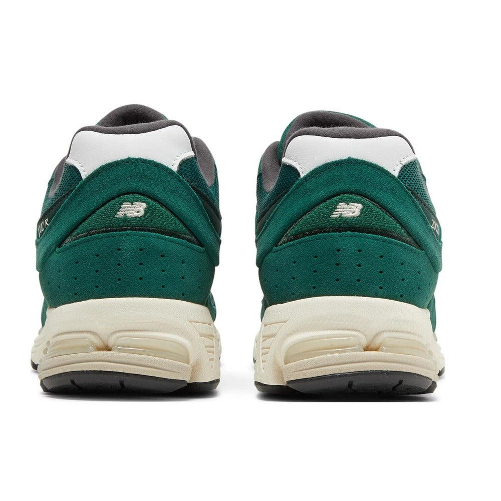 New Balance 2002R Nightwatch Green