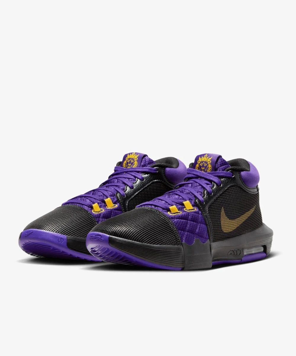 Nike Lebron Witness VIII