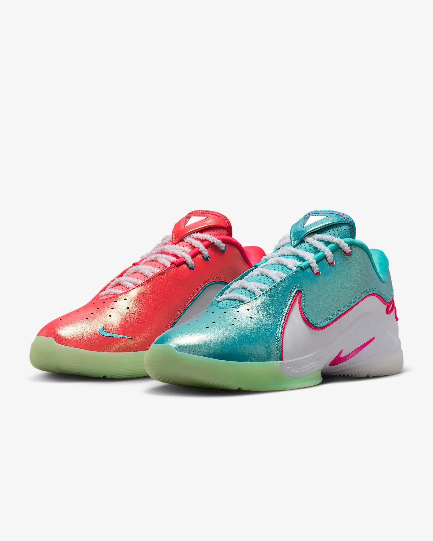 Nike LeBron XXII “Limelight”